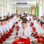 สถิตย์พงษ์ ประธานในพิธีบวงสรวงการแสดงโขนมูลนิธิส่งเสริมศิลปาชีพ ตอน'สัตยาพาลี'