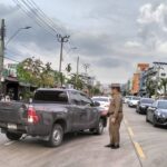 รองผบก.น.2 ประชุมแผนก่อสร้างสะพานข้ามแยกลำกะโหลก พร้อมช่วยผู้ประสบอุบัติเหตุรถชน