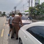 รองผบก.น.2 ประชุมแผนก่อสร้างสะพานข้ามแยกลำกะโหลก พร้อมช่วยผู้ประสบอุบัติเหตุรถชน