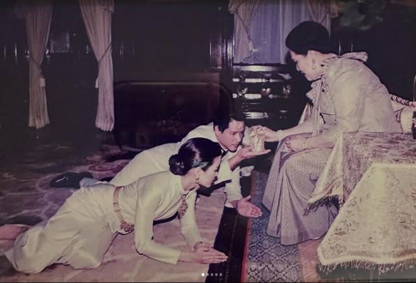 “อ้อม พิยดา” สุดซาบซึ้ง เผยภาพแต่งงานที่เคยได้รับพระราชทานน้ำสังข์จากสมเด็จพระพันปีหลวง