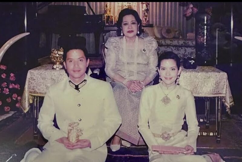 “อ้อม พิยดา” สุดซาบซึ้ง เผยภาพแต่งงานที่เคยได้รับพระราชทานน้ำสังข์จากสมเด็จพระพันปีหลวง