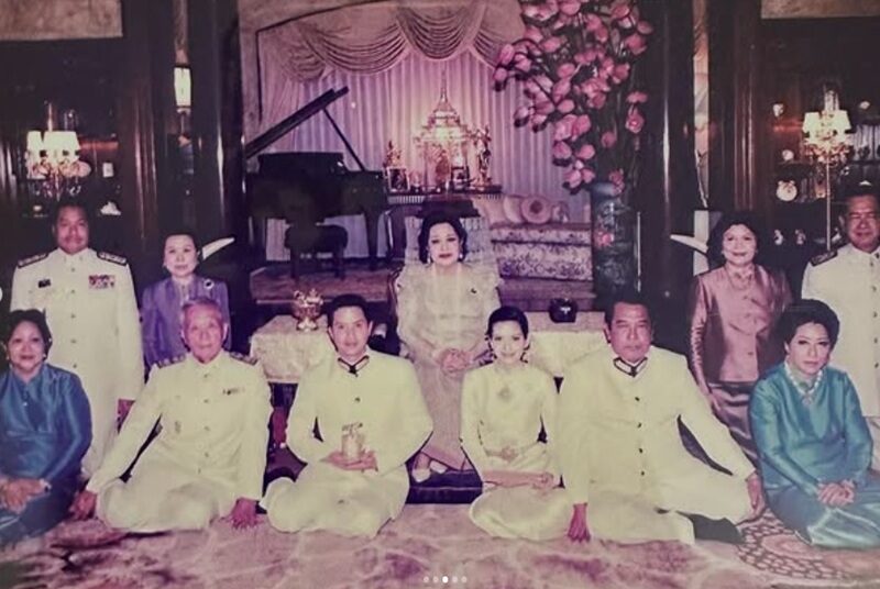 “อ้อม พิยดา” สุดซาบซึ้ง เผยภาพแต่งงานที่เคยได้รับพระราชทานน้ำสังข์จากสมเด็จพระพันปีหลวง