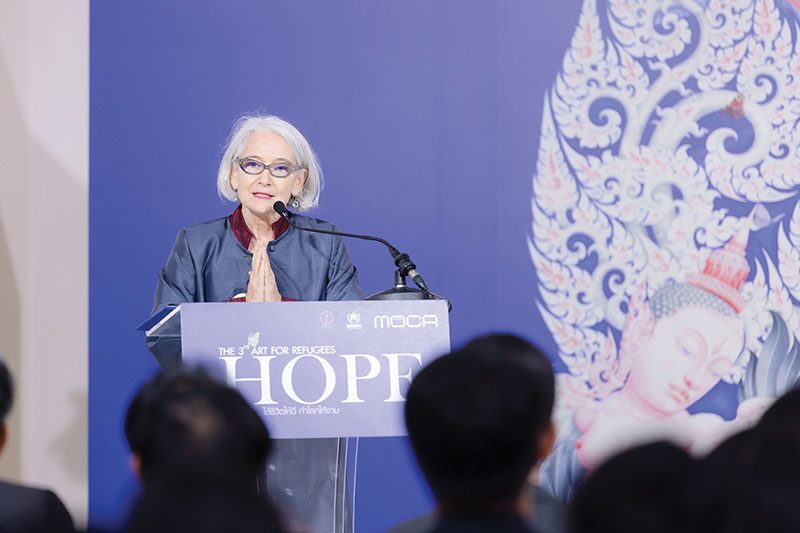 สํานักงานข้าหลวงใหญ่ผู้ลี้ภัย แห่งสหประชาชาติ (UNHCR) พระเมธีวชิโรดม (ท่านว.วชิรเมธี) ผู้อุปถัมภ์ด้านสันติภาพและเมตตาธรรมของ UNHCR และพิพิธภัณฑ์ศิลปะไทยร่วมสมัย (MOCA BANGKOK) จัดนิทรรศการศิลปกรรมเพื่อผู้ลี้ภัย ครั้งที่ 3 ภายใต้แนวคิด “ความหวัง... ใช้ชีวิตให้ดี ทำโลกให้งาม” โดยมีเป้าหมายระดมทุนสนับ