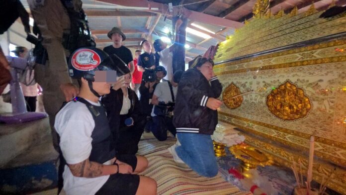 สำนึกได้ก็สายไปแล้ว ลูกทรพี ร่ำไห้ขอโทษหน้าศพแม่ พ่อประกาศตัดขาด ให้ติดคุกตลอดชีวิต