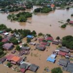 กรุงเก่าจม 11 อำเภอ บางบาล สาหัสสุด 46,709 ครัวเรือน เดือดร้อนหนัก มีเสียชีวิต 8 ราย