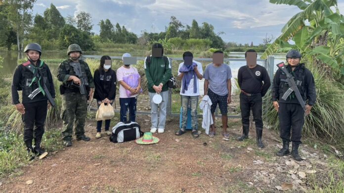 ทพ.1304 จับผู้นำพาท้องถิ่น พร้อม 4 แรงงานไทย เตรียมพาข้ามคลองไปทำงานเขมร