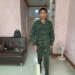 สิบเอกโดนสะเก็ดระเบิด รักษาตัวหายแล้ว กลับบ้านได้ แต่งทหารเต็มยศ พร้อมออกรบปกป้องอธิปไตยไทย