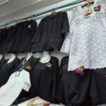 อุดรฯ ร้านเสื้อผ้า เช็กยอด-แบบเสื้อชุดดำ เตรียมขายให้ปชช.ซื้อใส่ ร่วมถวายความอาลัย 'พระพันปีหลวง'