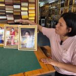 อุดรฯ ร้านเสื้อผ้า เช็กยอด-แบบเสื้อชุดดำ เตรียมขายให้ปชช.ซื้อใส่ ร่วมถวายความอาลัย 'พระพันปีหลวง'