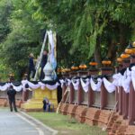น้อมถวายความอาลัย พระพันปีหลวง ประดับผ้าขาว–ดำ พระตำหนักสิริยาลัย สถานที่ ทรงโปรดเสด็จประทับชม วัดไชยวัฒนาราม