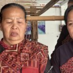 กลุ่มสตรีทอผ้าไหมบ้านโพน ถวายความอาลัย 'พระพันปีหลวง' พร้อมพัฒนา 'แพรวาราชินีแห่งไหม'