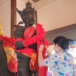 เสี่ยงโชคไม่ผิดหวัง แห่ไหว้ 'ท้าวเวสสุวรรณ' วัดดังบางพระ ดีใจล้วงไข่ได้เลขเด็ด เล็งเสี่ยงโชค หวังถูกรางวัล