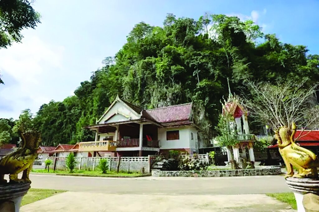 รายงานพิเศษ - เหรียญ-วัตถุมงคลหลวงปู่แสง วัดถ้ำพระพุทธโกษีย์(วัดในเตา)
