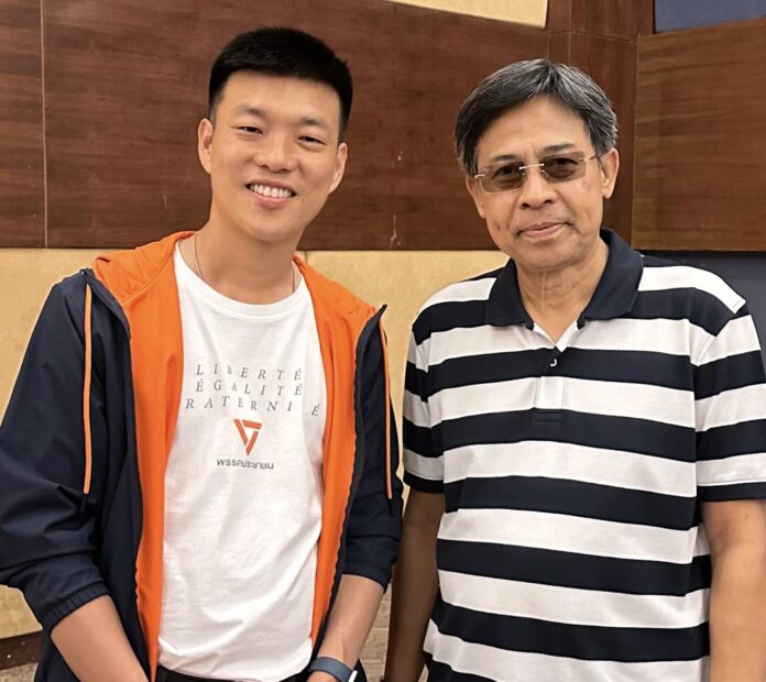 ณัฐพงษ์ โพสต์ต้อนรับ อดีตอาจารย์ดังธรรมศาสตร์