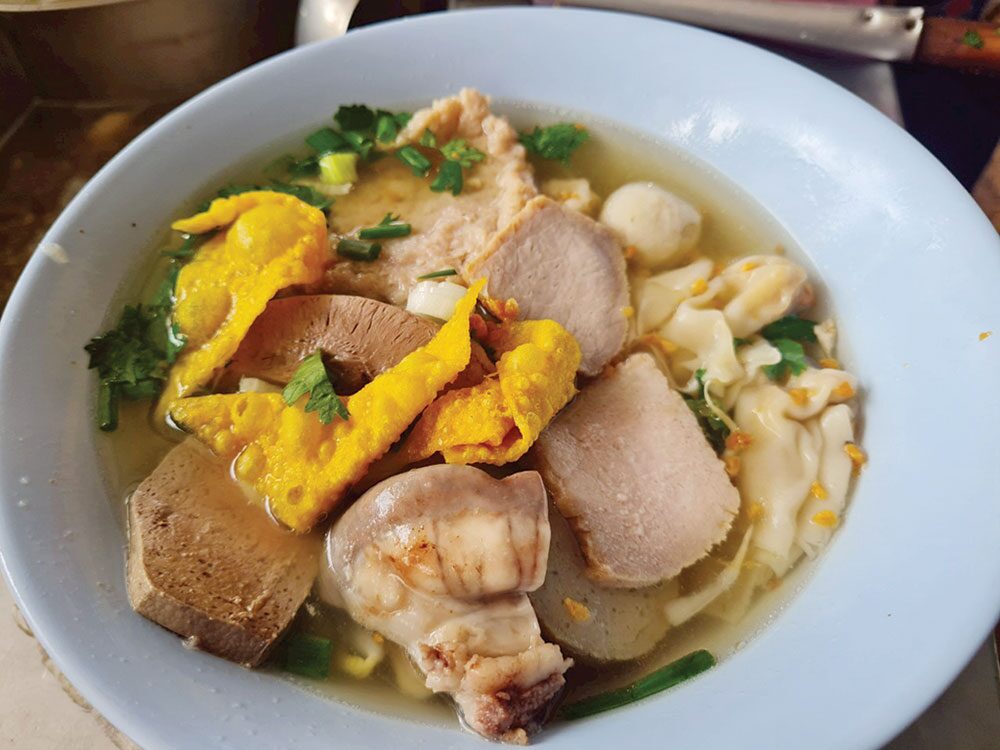 อิ่มอร่อย - ก๋วยเตี๋ยวหมูซอยชื่น อร่อยเด็ดเมืองโคราช