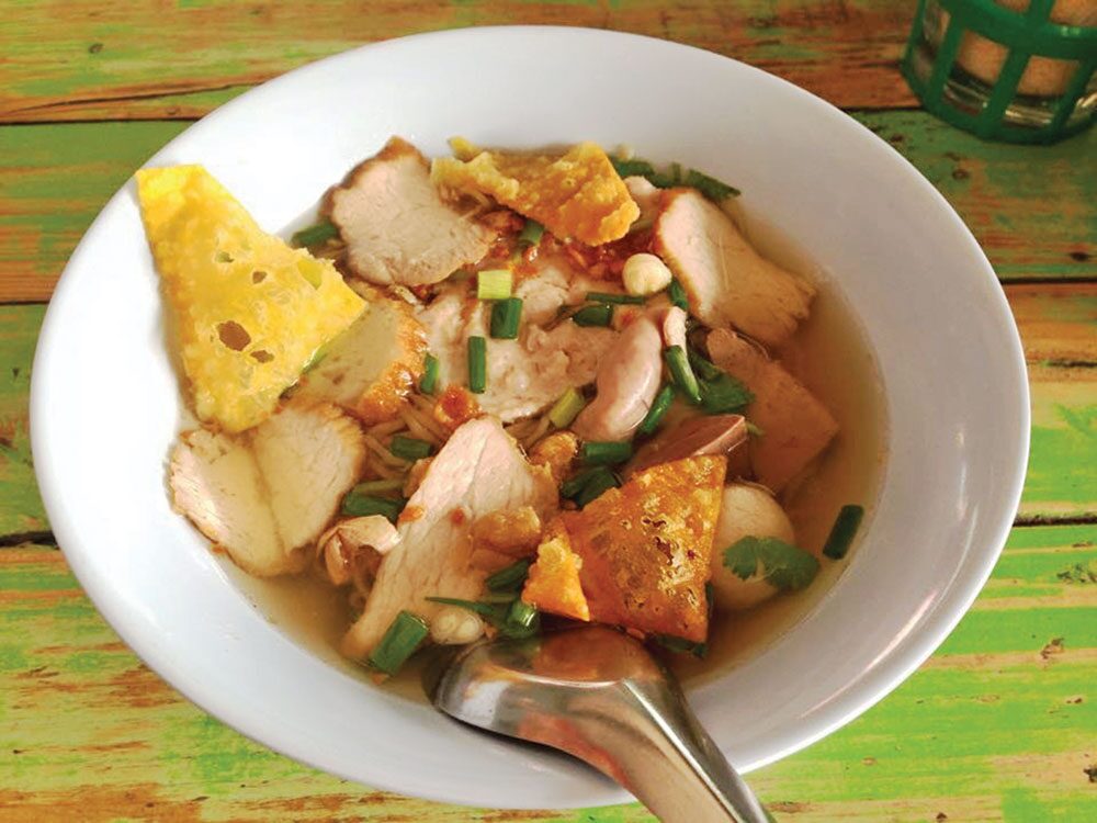 อิ่มอร่อย - ก๋วยเตี๋ยวหมูซอยชื่น อร่อยเด็ดเมืองโคราช