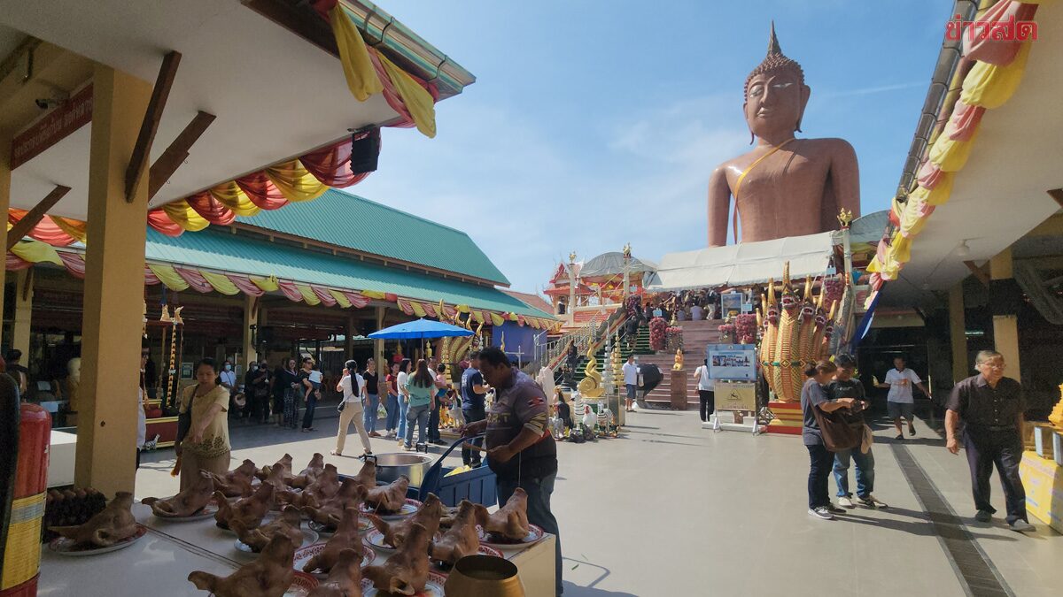 .หนุ่มแขวงทางหลวง สอบ ก.พ. ติด แก้บน หลวงพ่อสมหวัง ส่องเลขเด็ด.