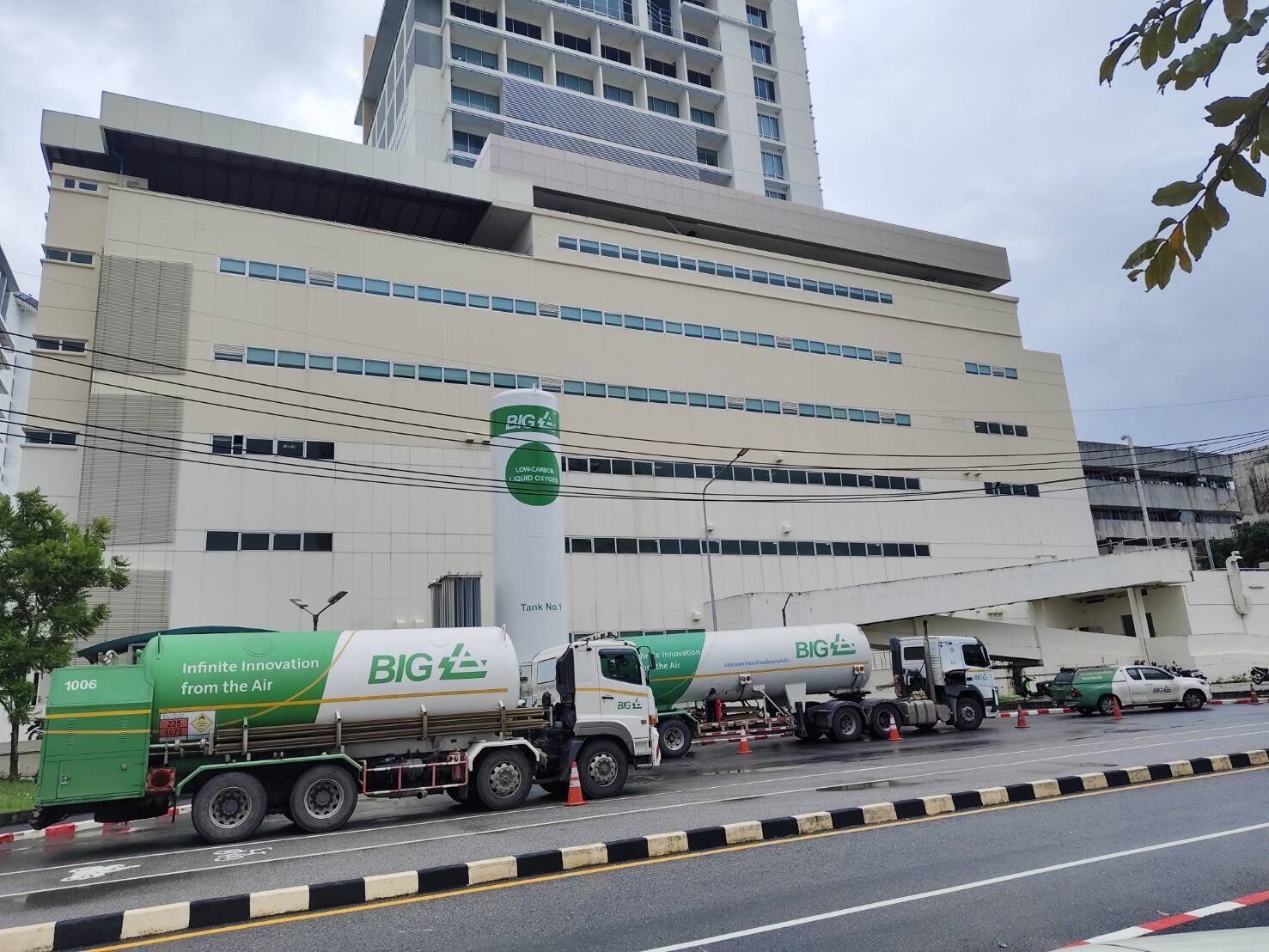 บีไอจี ส่งออกซิเจนเหลว เสริมกำลังแพทย์ให้รพ.สงขลานครินทร์ ภาพประกอบข่าว: บีไอจี ส่งออกซิเจนเหลว เสริมกำลังแพทย์ให้รพ.สงขลานครินทร์