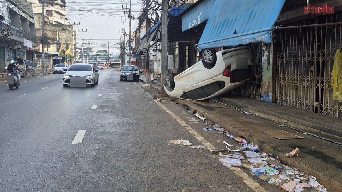 .น้ำท่วมหาดใหญ่ เริ่มลดลงแล้วบางจุด สภ.คอหงส์ เปิดเส้นทางที่สัญจรได้.