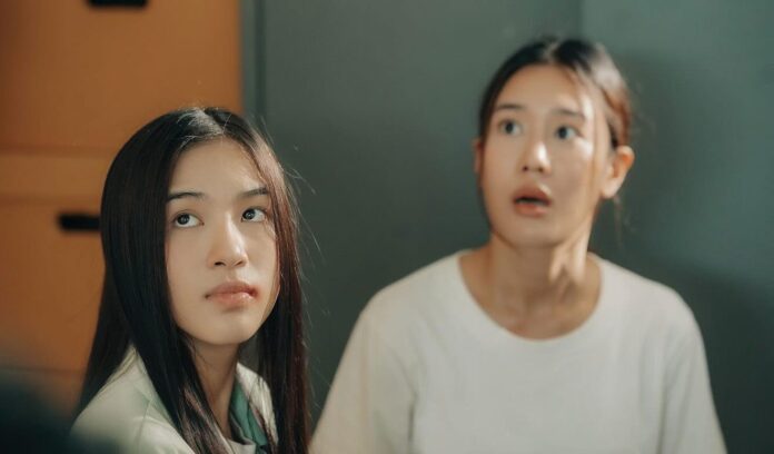 เบื้องหลังมายา