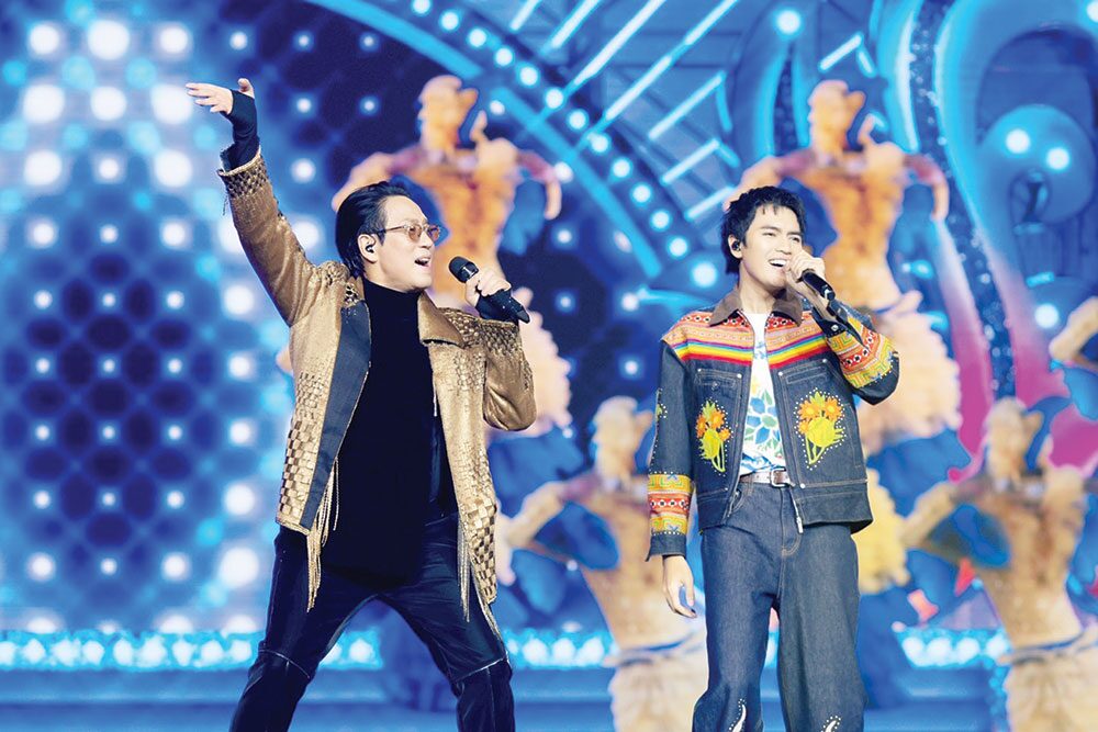สกู๊ปบันเทิง - คอนเสิร์ตBIRD FANFEST 20XX เสิร์ฟความสุขทุกเจน..สนุกเกินต้าน