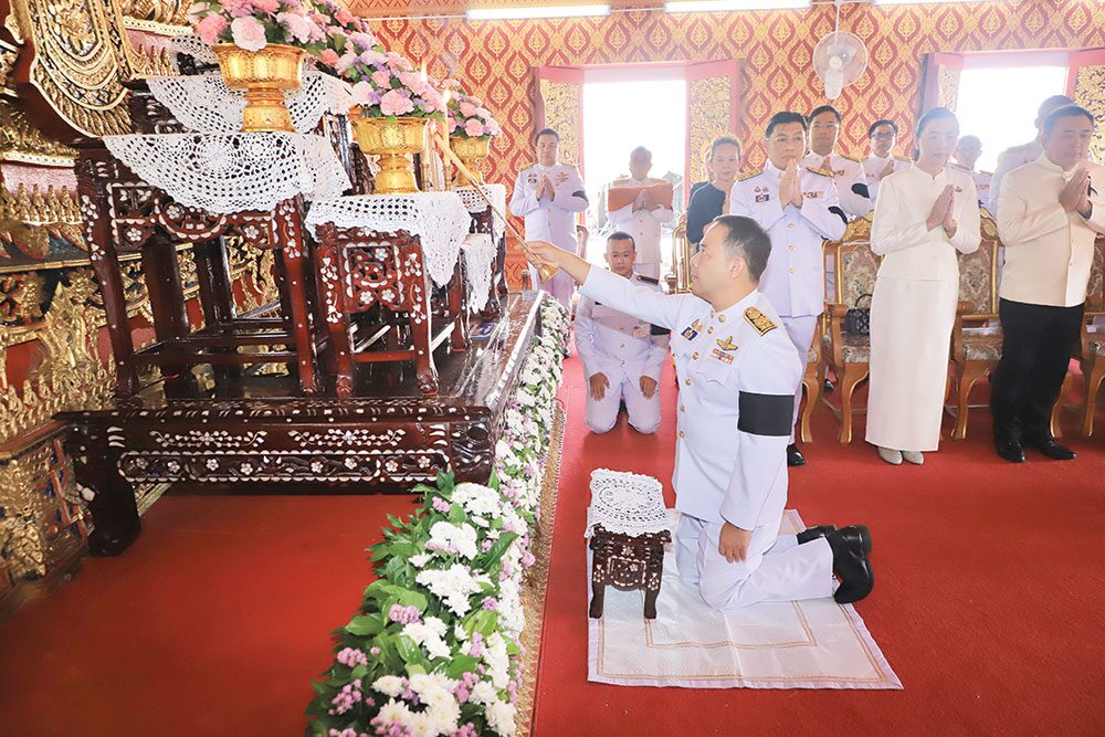 รายงานพิเศษ - ผ้าพระกฐินพระราชทานกพร. ทอดถวาย‘วัดโคกสมานคุณ’