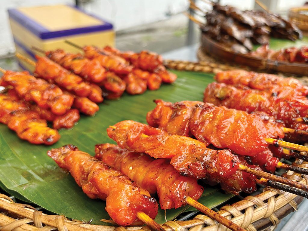 บังฮาซัน ไก่ย่างแดงโบราณ สูตรบ้านๆ เนื้อนุ่มหมักเครื่องถึง