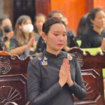 วัดสายไหม ปทุมธานี ร่วมสวดพระอภิธรรม อุทิศถวาย พระบรมราชชนนีพันปีหลวง