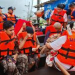 นทพ. ระดมกำลัง ช่วยเหลือประชาชน พื้นที่หาดใหญ่ ประสบภัยน้ำท่วม เฝ้าระวัง 24 ชม.