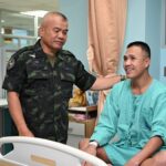 มทภ. 2 เยี่ยมให้กำลังใจทหาร รับบาดเจ็บ เปรียบ พลังอำนาจกองทัพ-กำลังพลทุกนาย