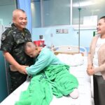 มทภ. 2 เยี่ยมให้กำลังใจทหาร รับบาดเจ็บ เปรียบ พลังอำนาจกองทัพ-กำลังพลทุกนาย