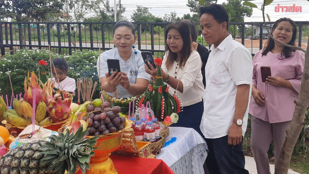 .งานเข้าปังๆ ร้านปั้น ท้าวเวสสุวรรณ เจ้าของดวงเฮงทั้งปี เปิดเลขเด็ดพิธีบวงสรวง.