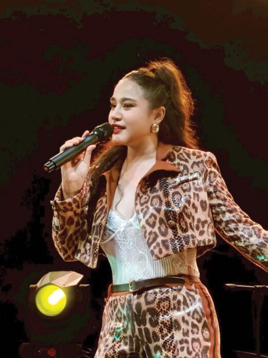 จับกระแสลูกทุ่ง - ‘กานดา’นางร้ายคัมแบ๊ก ฟาดแรง‘ช่างแม่ง...เรื่องของกู’