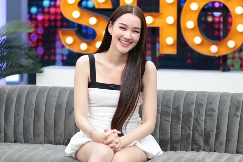 เดียร์น่า เผยจุดเริ่มต้นสนิท ลิซ่า Blackpink 