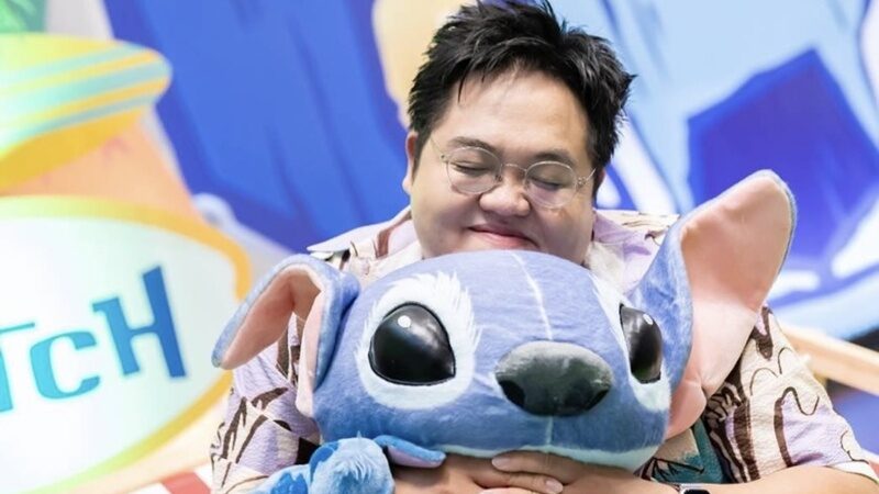 โดม จารุวัฒน์