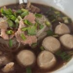 จานเด็ด โคราช ก๋วยเตี๋ยวโฮมเมด สูตรเด็ดโบราณ ตำนานความอร่อย นาน 45 ปี ลูกค้าอุดหนุนแน่น