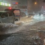 ฝนถล่มหนัก พัทยาอ่วม น้ำท่วมหลายจุดทั่วเมือง จมถนนสุขุมวิทสูง1เมตร รถเล็กสัญจรไม่ได้