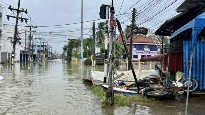 ภาพสถานการณ์น้ำท่วม ย่านตาขาว จ.ตรัง