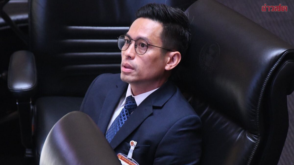 ภาพประกอบข่าว: ภูมิใจไทย หนุน สว.เพิ่มเกณฑ์ 1 ใน 3 โหวต รธน.ใหม่ เตือนสติเพื่อนสมาชิก