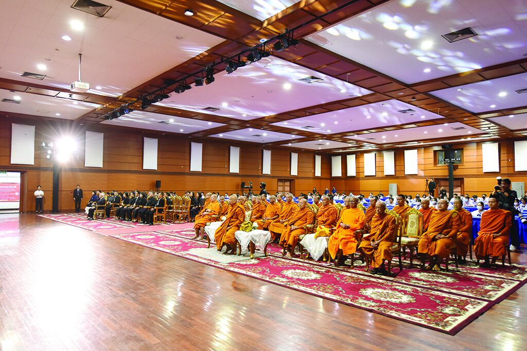 ข่าวสดพระเครื่อง - สอบ‘ธรรมศึกษา’ทั่วประเทศ  ถวาย‘สมเด็จพระพันปีหลวง’ 
