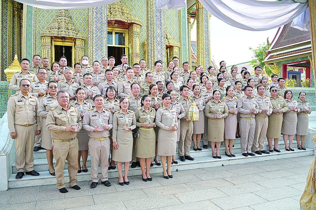 สดพระเครื่อง - ไฟพระฤกษ์ประทาน‘พระสังฆราช’ พิธีเจริญพุทธมนต์-ปฏิบัติธรรมข้ามปี