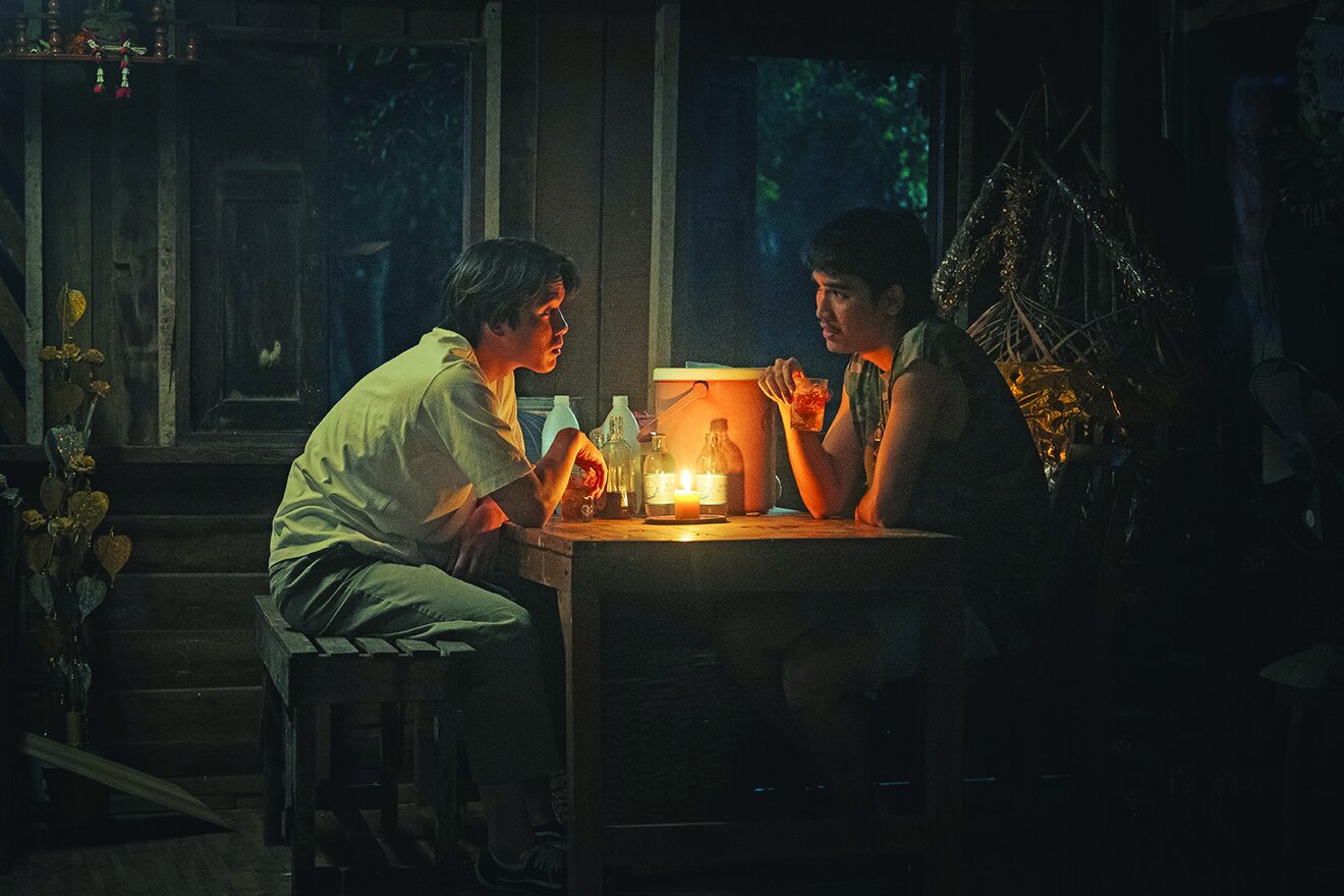 สกู๊ปบันเทิง - ‘Netflix’เขย่าวงการศรัทธา ‘เจมส์-พีช-แอลลี่’คัมแบ๊ก‘สาธุ๒’