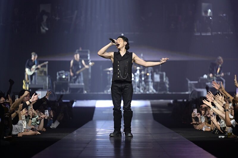ชาวเบเกอเรี่ยน อิ่มบุญอิ่มใจ ส่งท้ายปี 68 ในงาน “B.DAY Forever Concert” รอบการกุศล เพื่อห้องผ่าตัด รพ.ศิริราช