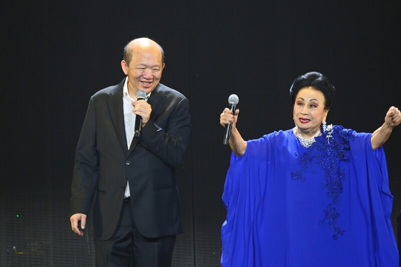 ชาวเบเกอเรี่ยน อิ่มบุญอิ่มใจ ส่งท้ายปี 68 ในงาน “B.DAY Forever Concert” รอบการกุศล เพื่อห้องผ่าตัด รพ.ศิริราช