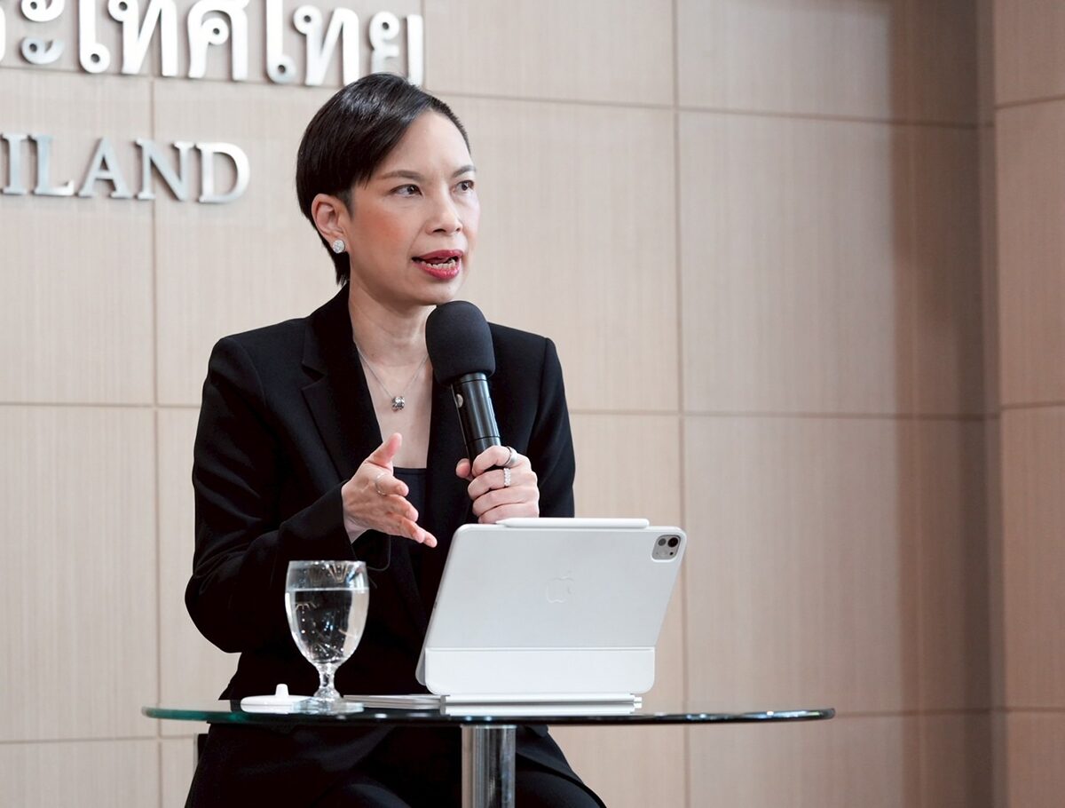 ภาพประกอบข่าว: ธปท.มั่นใจเศรษฐกิจปี 68 โต 2.2% ตามคาด จับตาบาทแข็ง สถานการณ์ไทย-กัมพูชา ภาษีสหรัฐ