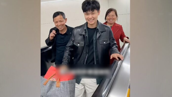 กลับคืนสู่ครอบครัวแท้จริง