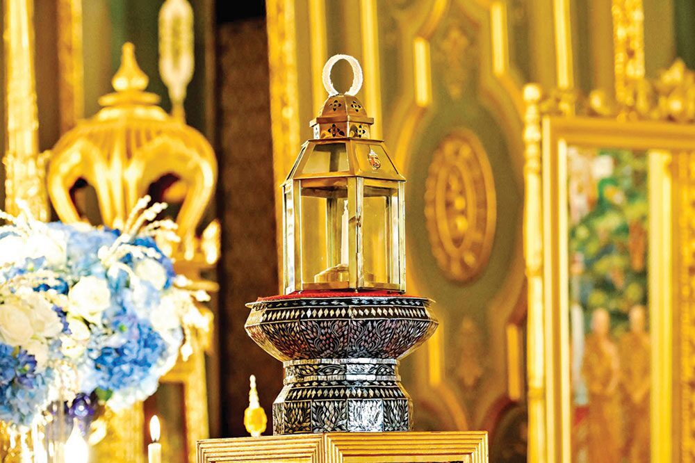 ข่าวสดพระเครื่อง - ไฟพระฤกษ์ประทาน‘สังฆราช’ สวดมนต์ข้ามปี-รับศักราชใหม่