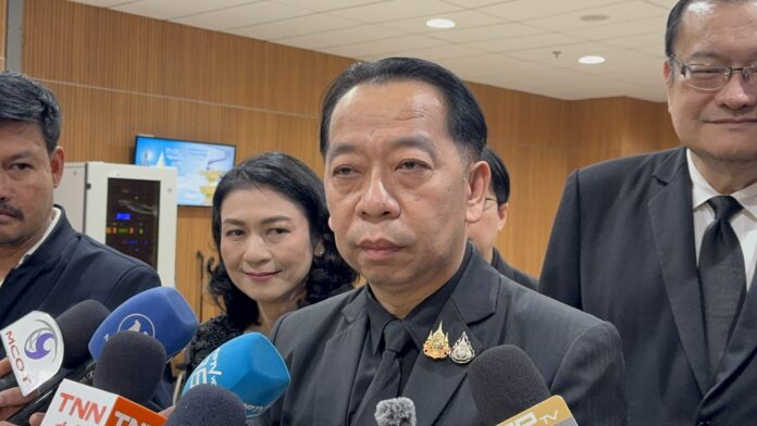 นายศิโรจน์ แพทย์พันธุ์ เลขาธิการสภาผู้แทนราษฎร