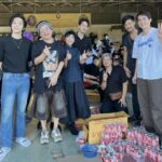 ศาลาเฉลิมกรุง-ศิลปินนักแสดงและนักร้องจิตอาสา ร่วมบรรจุถุงยังชีพพระราชทาน
