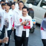 'ยศชนัน' ลุยหาเสียง แฟนคลับสวมกอด-หอมแก้ม เจ้าตัวยิ้มเขิน เปรย มีนโยบายเด็ด ต้นปีพร้อมเปิด 